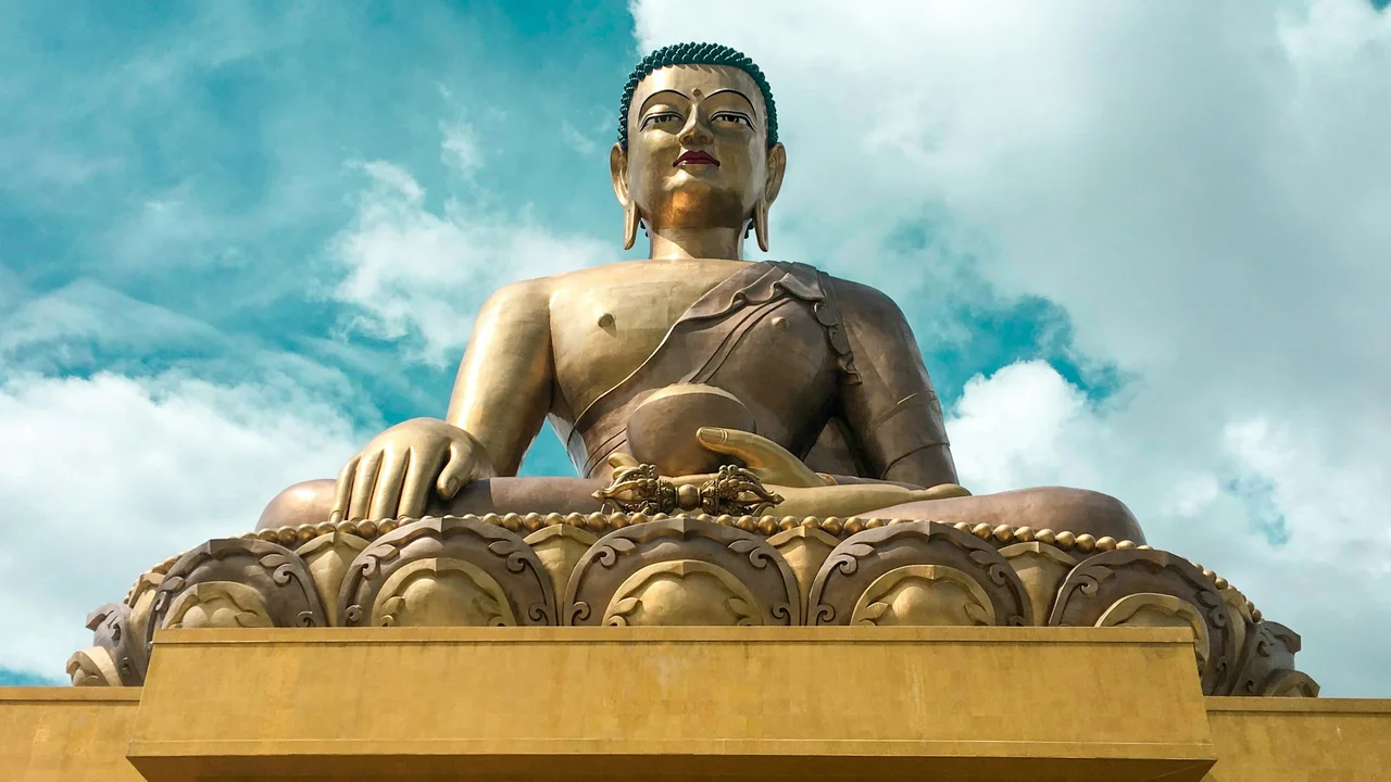 Buddha Dordenma statue overlooking Thimphu Valley in Bhutan, a major spiritual landmark visitors often explore during the best time to visit Bhutan.